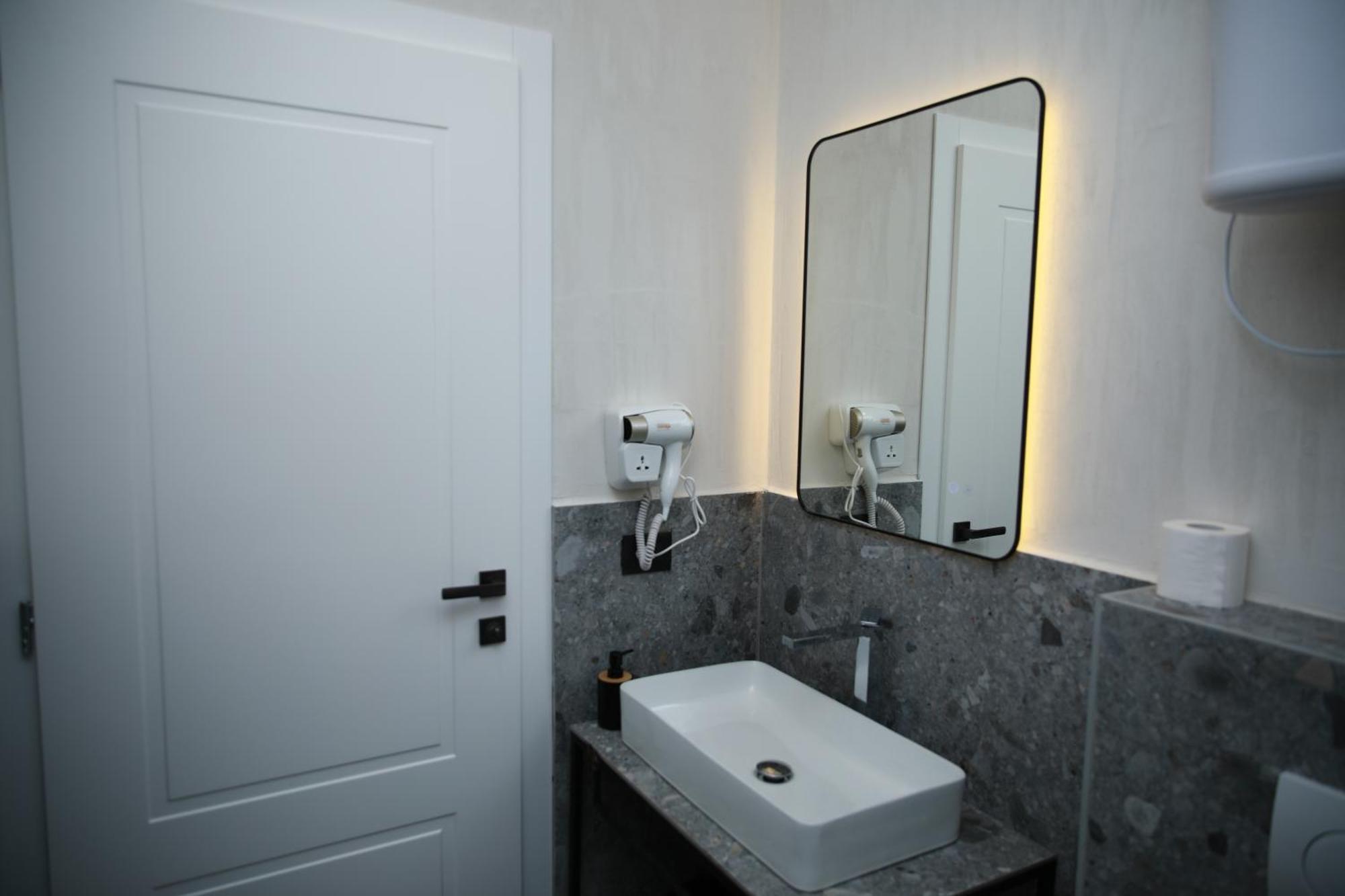 Hotel Scutari Шкодер Экстерьер фото