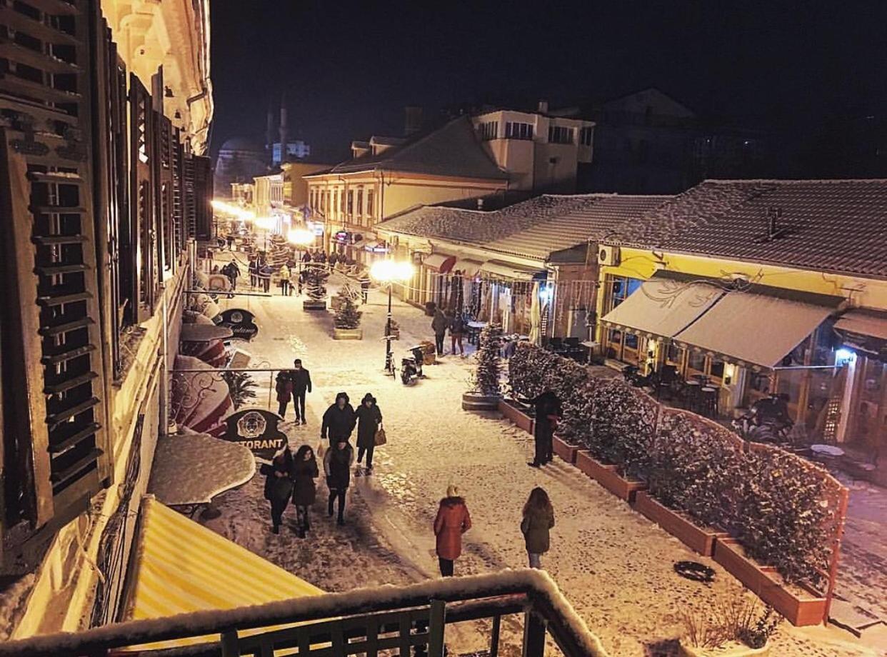 Hotel Scutari Шкодер Экстерьер фото